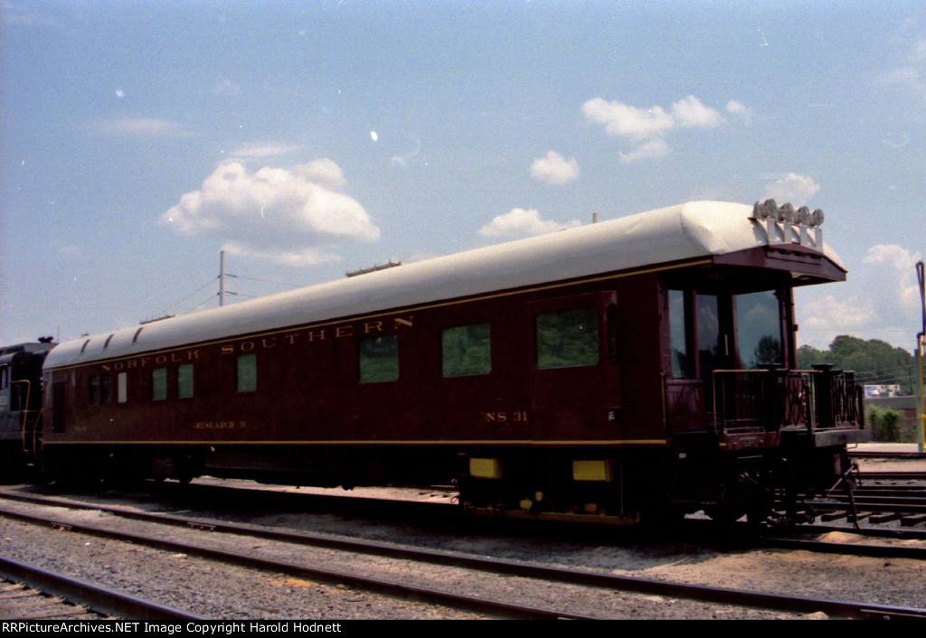 NS 31 Research car